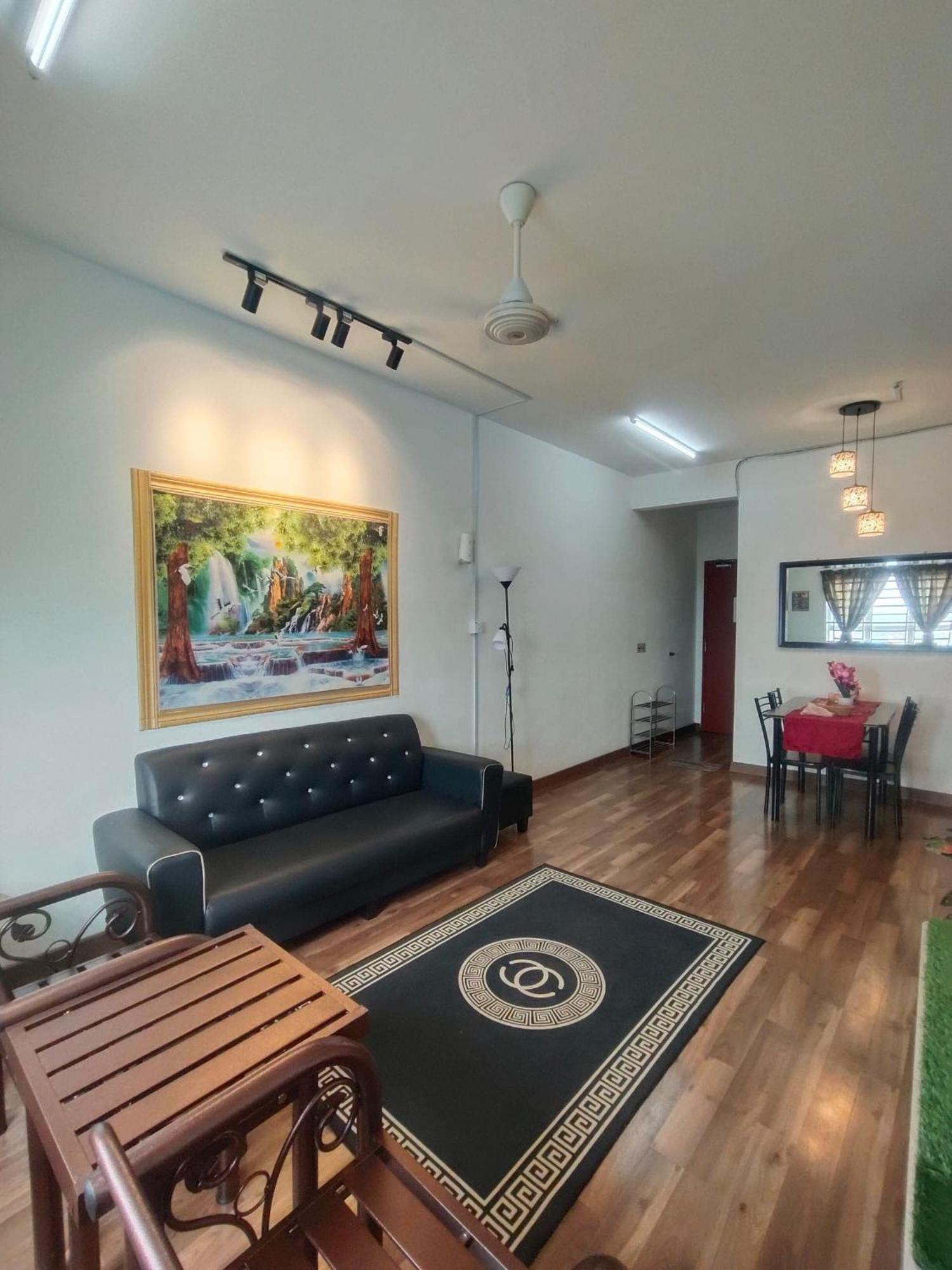 Anggerik Camelia Homestay Apartment Ladang Tok Pelam Куала-Тренгану Экстерьер фото